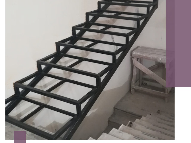 Демонтаж лестниц на металлокаркасе в Вологде: быстрый вывоз и разбор