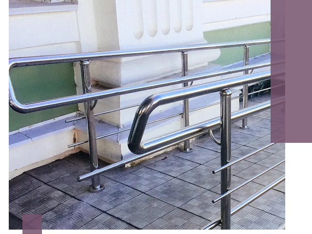 Ограждения пандусов из металла и нержавейки в Вологде