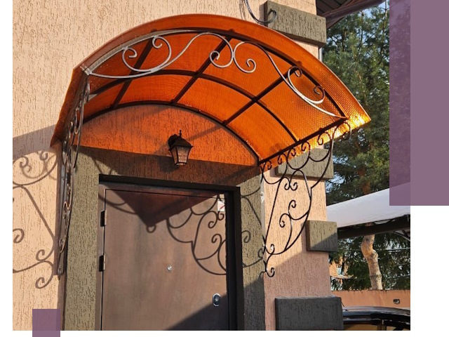 Демонтаж козырьков в Вологде быстро и безопасно